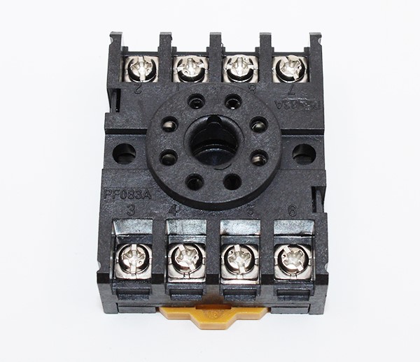PODNOŽJE RELEJA 8pin | PF083A